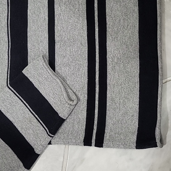 J.CREW Vintage Blue and Gray Crew Neck Sweater Size L - Picture 4 of 5